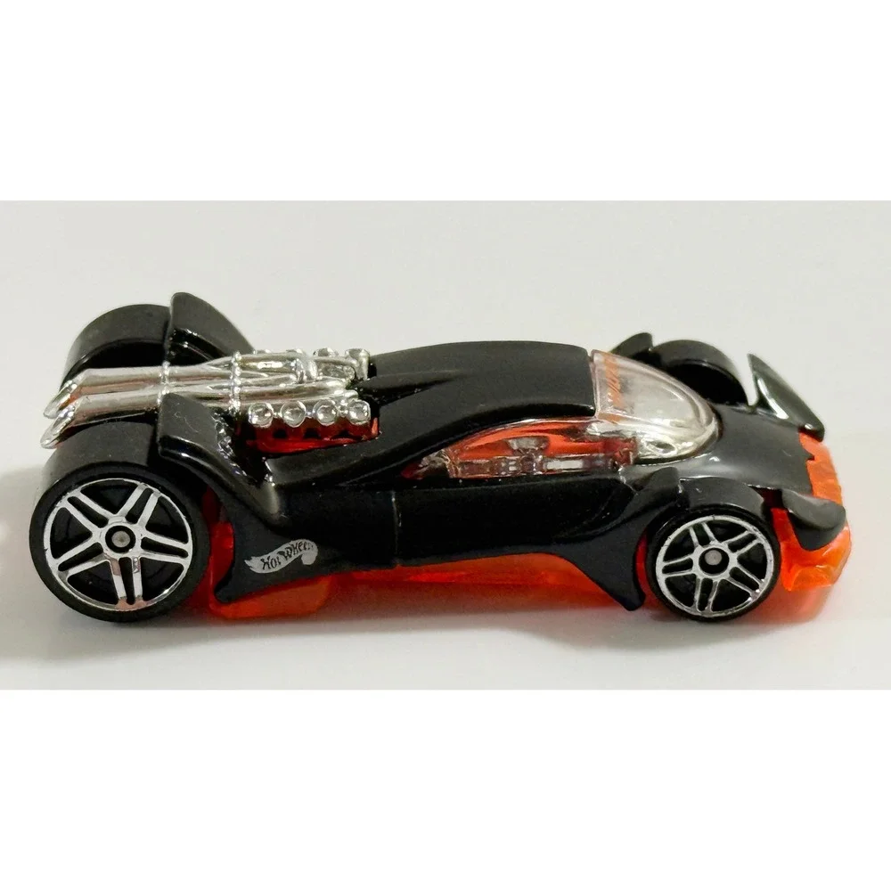 Hot Wheels Vulture Diecast Car Kids 1:64 Black Orange Chrome Engine 2008 Mattel